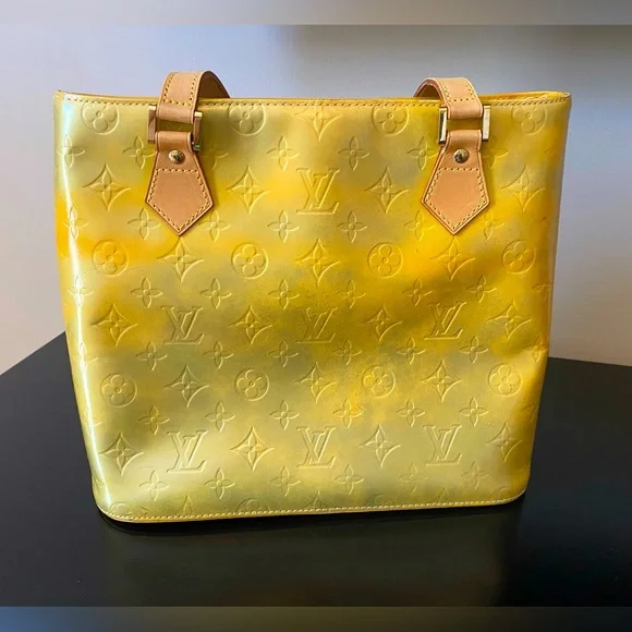Authentic Louis Vuitton Vernis Houston Shoulder Hand Bag Yellow - Picture 1 of 11
